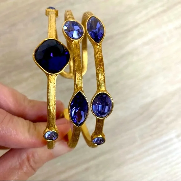 NWOT Textured Crystal Cuff Bracelet Gold & Purple - Picture 4 of 8